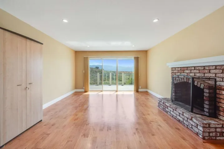 208 Crestview Drive, San Carlos, California 94070