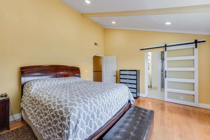 208 Crestview Drive, San Carlos, California 94070