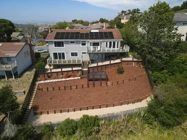 208 Crestview Drive, San Carlos, California 94070