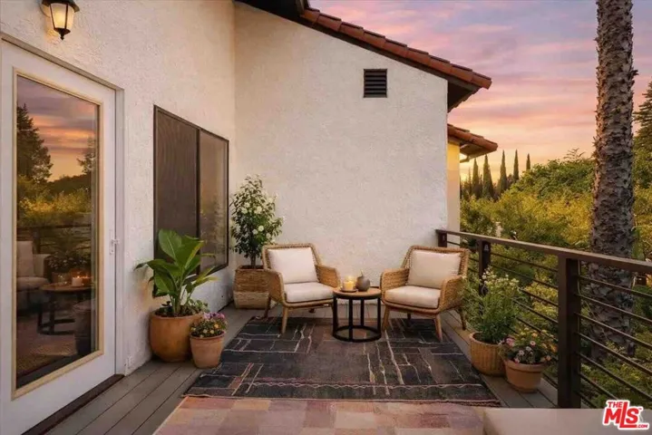 4912 Llano Drive, Woodland Hills, California 91364