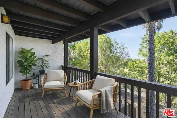 4912 Llano Drive, Woodland Hills, California 91364
