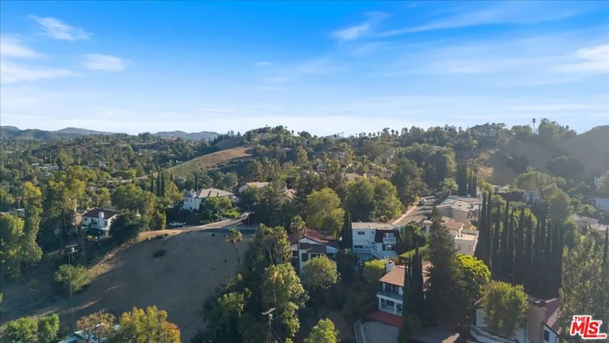 4912 Llano Drive, Woodland Hills, California 91364