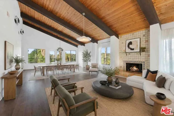 4912 Llano Drive, Woodland Hills, California 91364