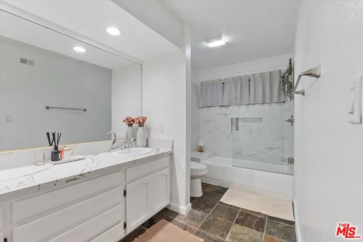 4912 Llano Drive, Woodland Hills, California 91364