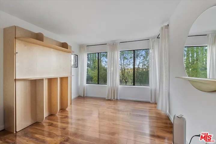 4912 Llano Drive, Woodland Hills, California 91364