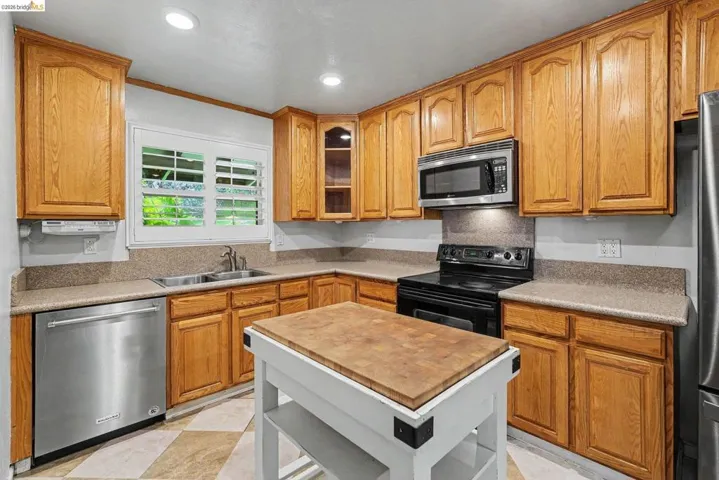 1126 Mission Dr, Antioch, California 94509