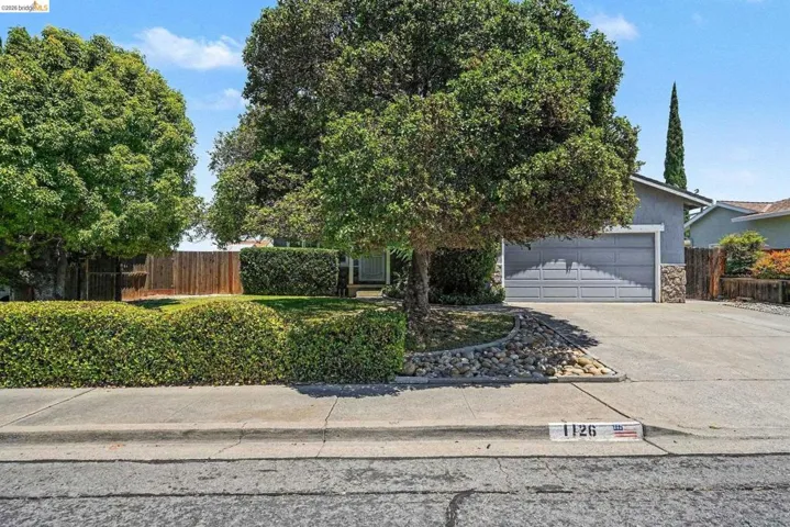 1126 Mission Dr, Antioch, California 94509