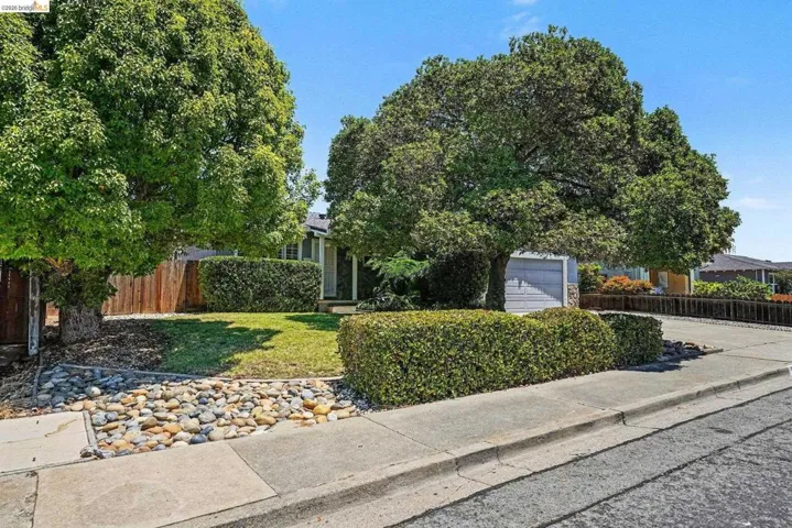 1126 Mission Dr, Antioch, California 94509