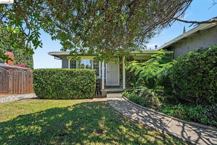 1126 Mission Dr, Antioch, California 94509