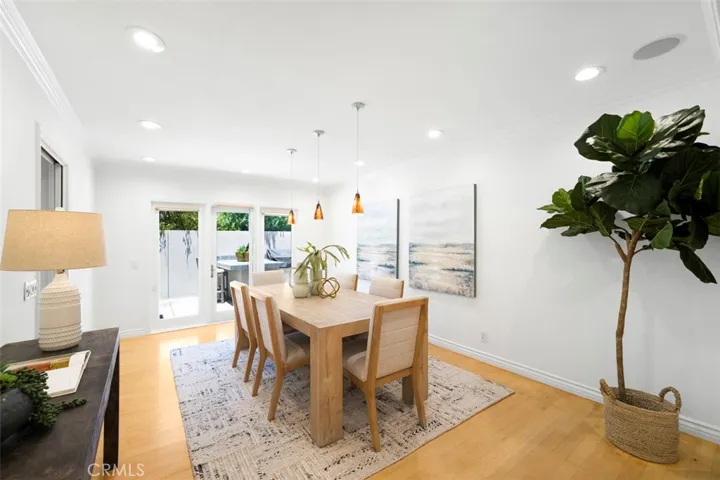 Fantastic location at end of quiet cul de sac backing to trail.  Make 14 a DONE DEAL!
