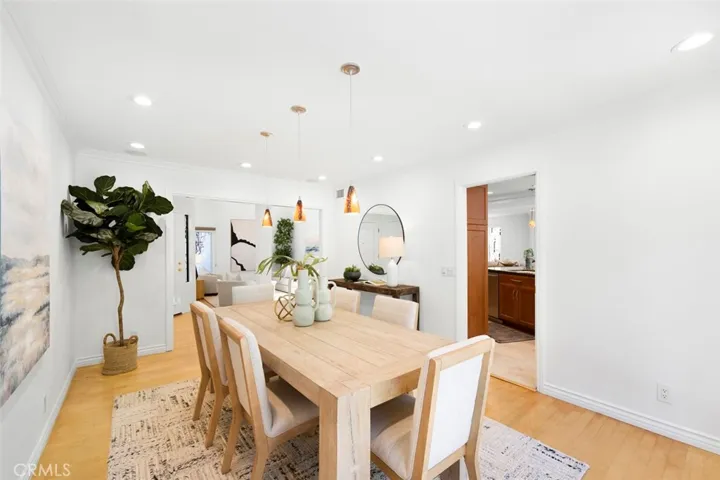 Fantastic location at end of quiet cul de sac backing to trail.  Make 14 a DONE DEAL!