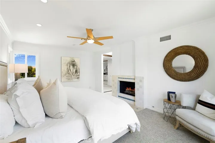 Fantastic location at end of quiet cul de sac backing to trail.  Make 14 a DONE DEAL!