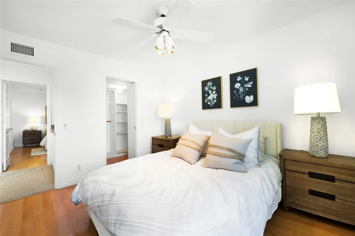 Fantastic location at end of quiet cul de sac backing to trail.  Make 14 a DONE DEAL!