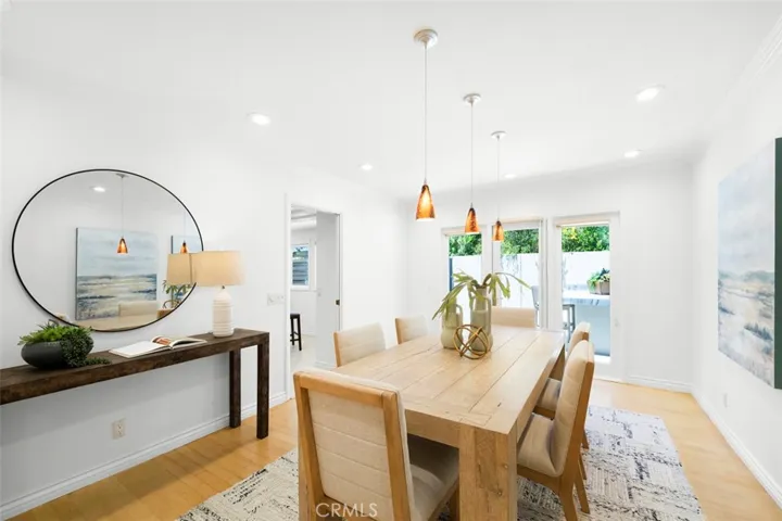 Fantastic location at end of quiet cul de sac backing to trail.  Make 14 a DONE DEAL!