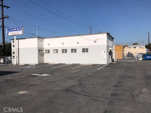 4811 Florence, Bell, California 90201