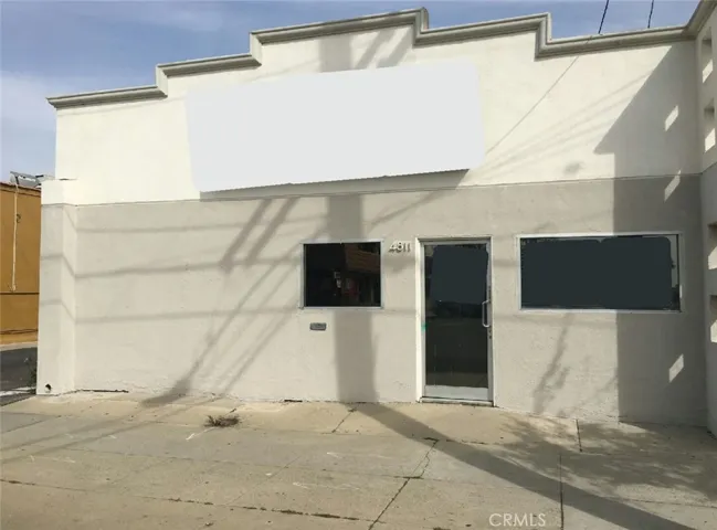 4811 Florence, Bell, California 90201