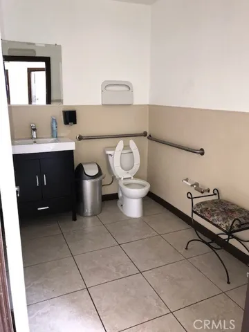4811 Florence, Bell, California 90201