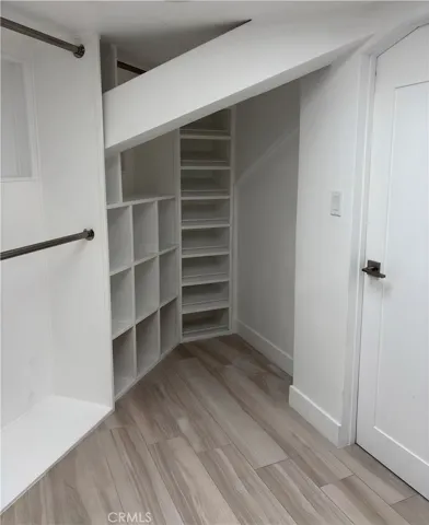 10051 Westwanda Drive, Beverly Hills, California 90210