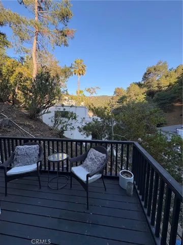 10051 Westwanda Drive, Beverly Hills, California 90210