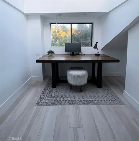 10051 Westwanda Drive, Beverly Hills, California 90210