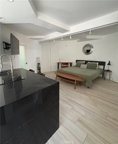 10051 Westwanda Drive, Beverly Hills, California 90210