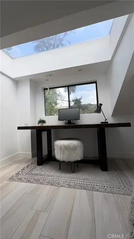10051 Westwanda Drive, Beverly Hills, California 90210