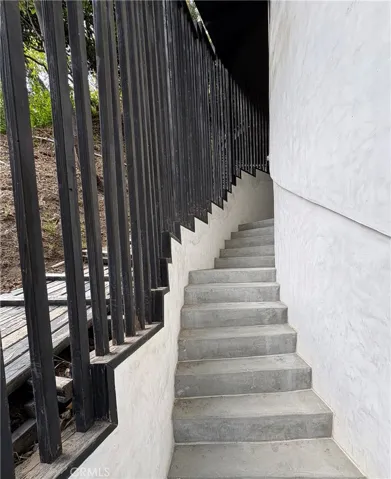 10051 Westwanda Drive, Beverly Hills, California 90210