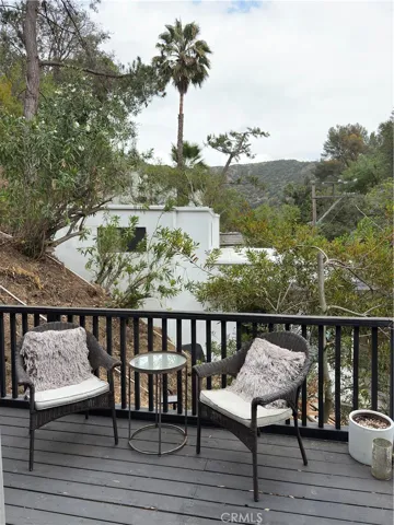 10051 Westwanda Drive, Beverly Hills, California 90210