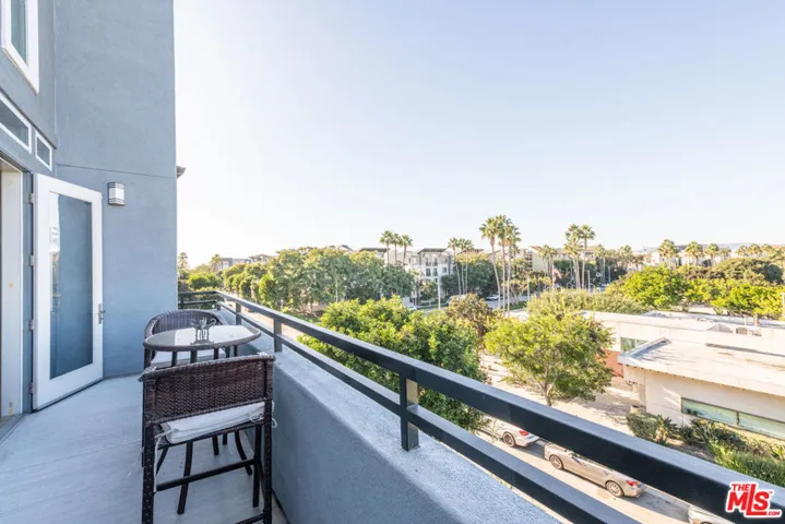 7100 Playa Vista Drive 405, Playa Vista, California 90094