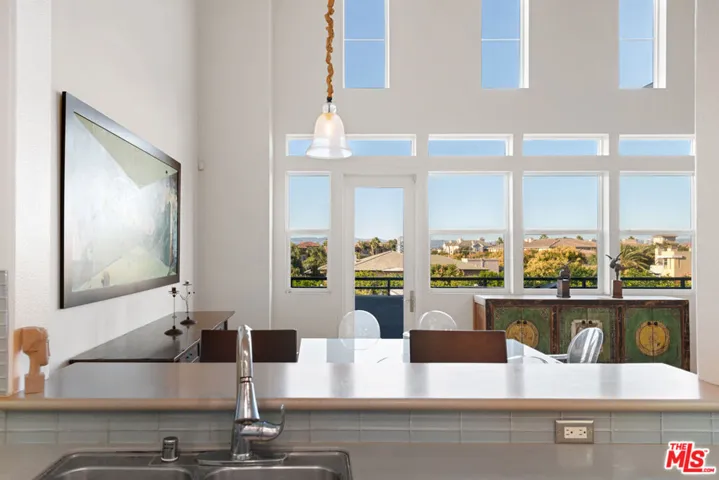 7100 Playa Vista Drive 405, Playa Vista, California 90094