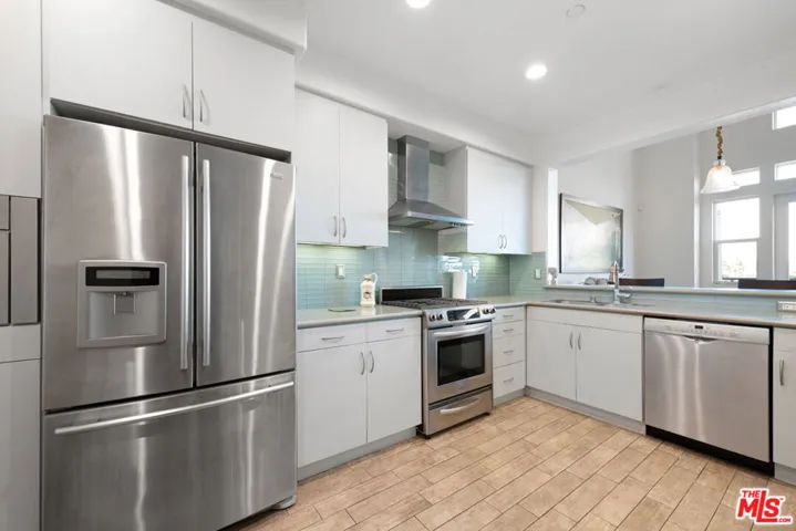 7100 Playa Vista Drive 405, Playa Vista, California 90094