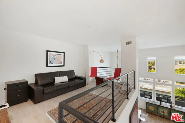 7100 Playa Vista Drive 405, Playa Vista, California 90094