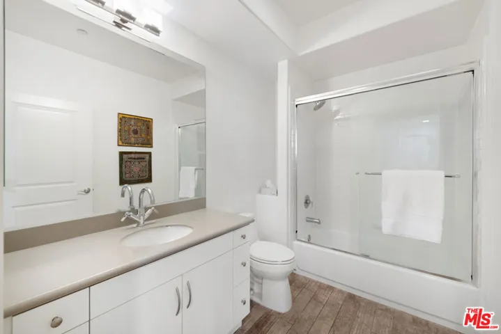 7100 Playa Vista Drive 405, Playa Vista, California 90094