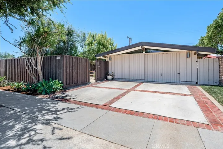 3257 Karen, Long Beach, California 90808