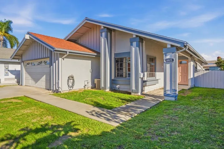 8821 Covina, San Diego, California 92126