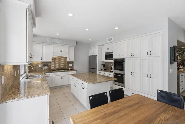 4953 Mcgill Way, San Diego, California 92130