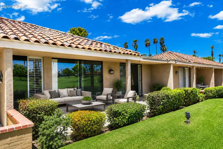 LARGE REAR PATIO