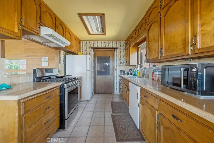 16565 Lacey Boulevard, Lemoore, California 93245