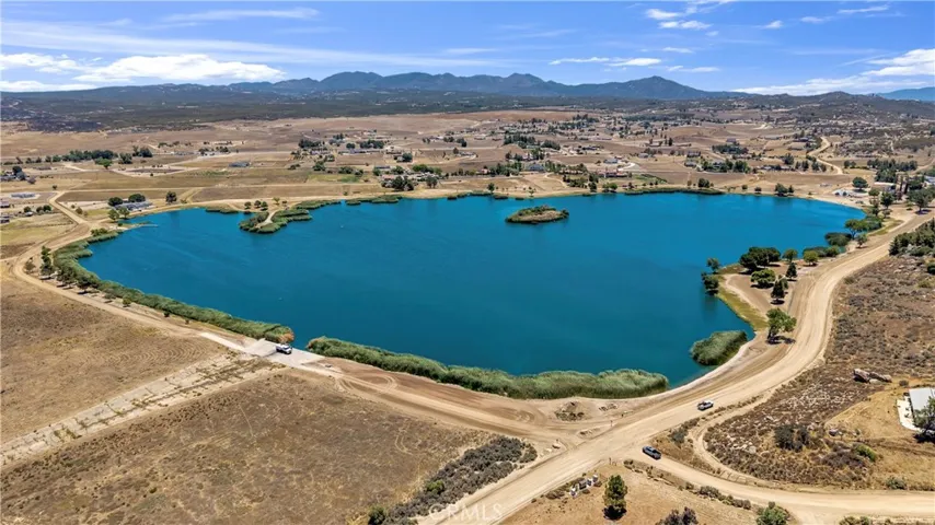 Lake Riverside