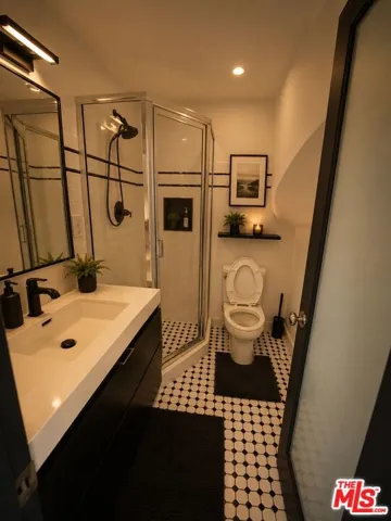 8810 Hollywood Boulevard, West Hollywood, California 90069