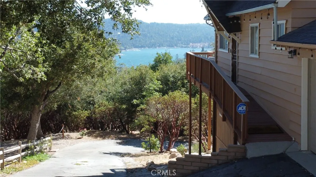 1251 Glacier Drive, Lake Arrowhead, California 92352 — photo 5
