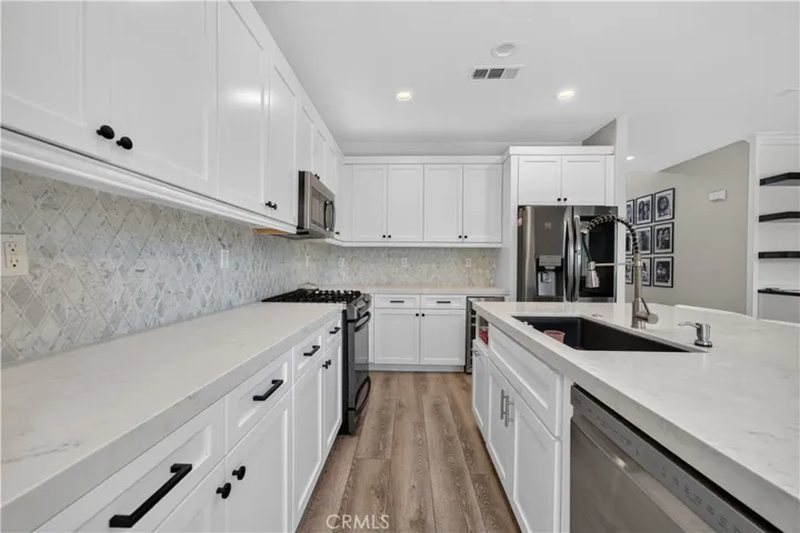 30592 Red Fox Court, Murrieta, California 92563