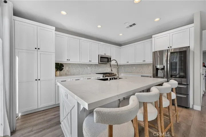30592 Red Fox Court, Murrieta, California 92563