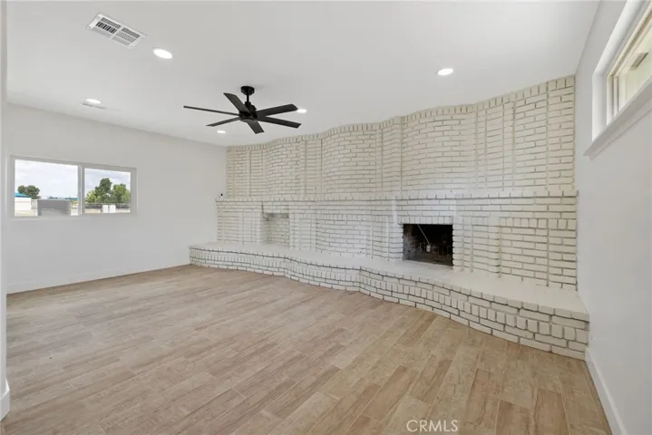 6125 E Mount Whitney, Laton, California 93242