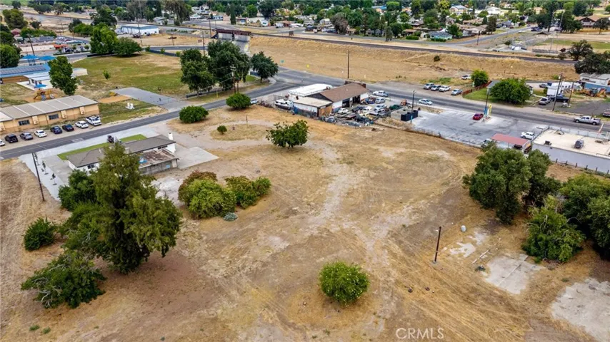6125 E Mount Whitney, Laton, California 93242