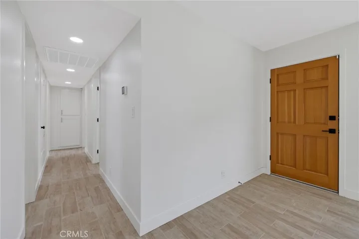 6125 E Mount Whitney, Laton, California 93242