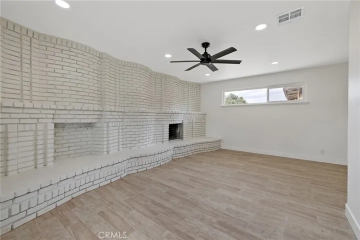 6125 E Mount Whitney, Laton, California 93242