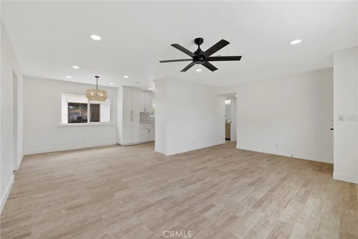 6125 E Mount Whitney, Laton, California 93242