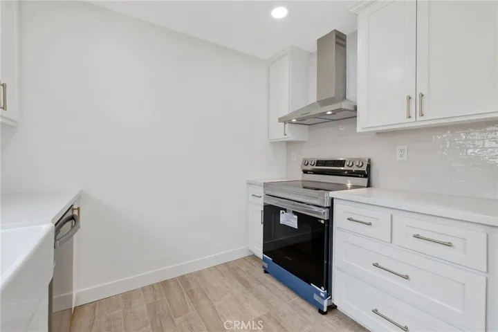 6125 E Mount Whitney, Laton, California 93242