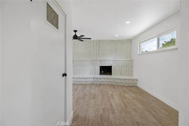 6125 E Mount Whitney, Laton, California 93242